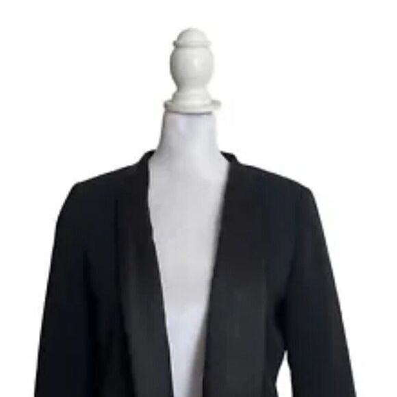 Vince Camuto Women’s Open Front Padded Shoulder Black Blazer Jacket Designer 6P - Picture 3 of 10